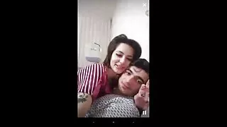 სცილდება გოგონა სამზარეულო ანალური სექსი და fucked doggy style სამზარეულო